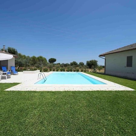 Accogliente Villa Con Piscina 卡尔塔吉罗 外观 照片