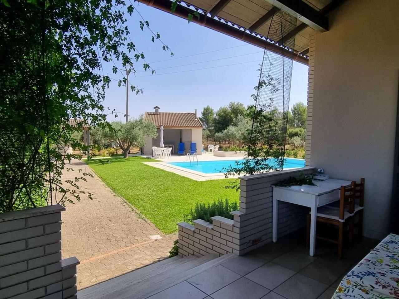 Accogliente Villa Con Piscina 卡尔塔吉罗 外观 照片