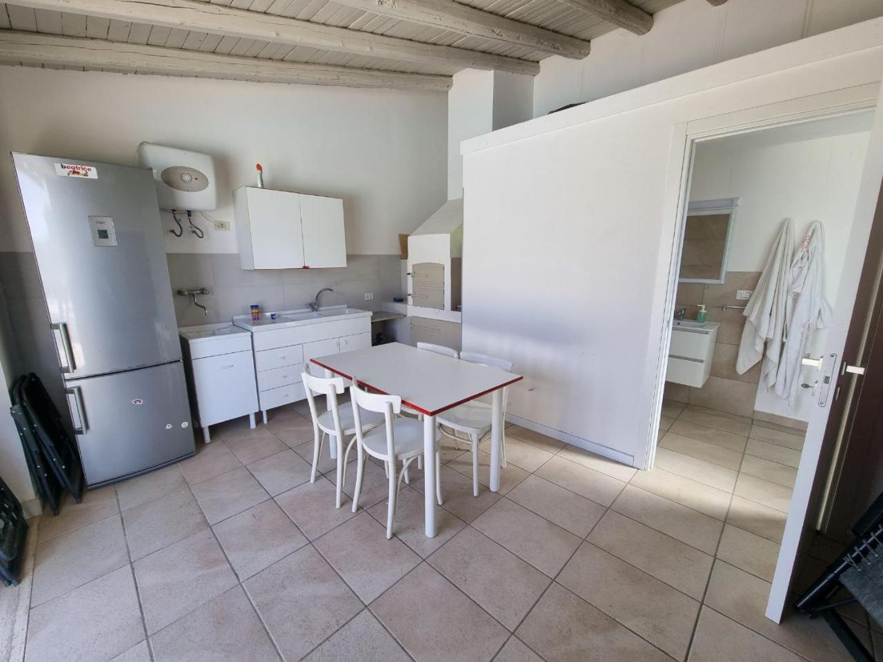 Accogliente Villa Con Piscina 卡尔塔吉罗 外观 照片
