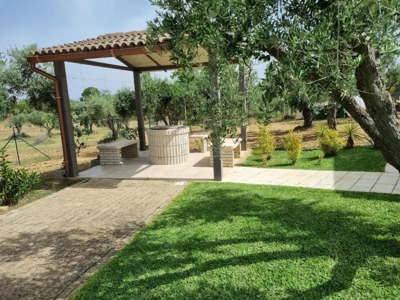 Accogliente Villa Con Piscina 卡尔塔吉罗 外观 照片